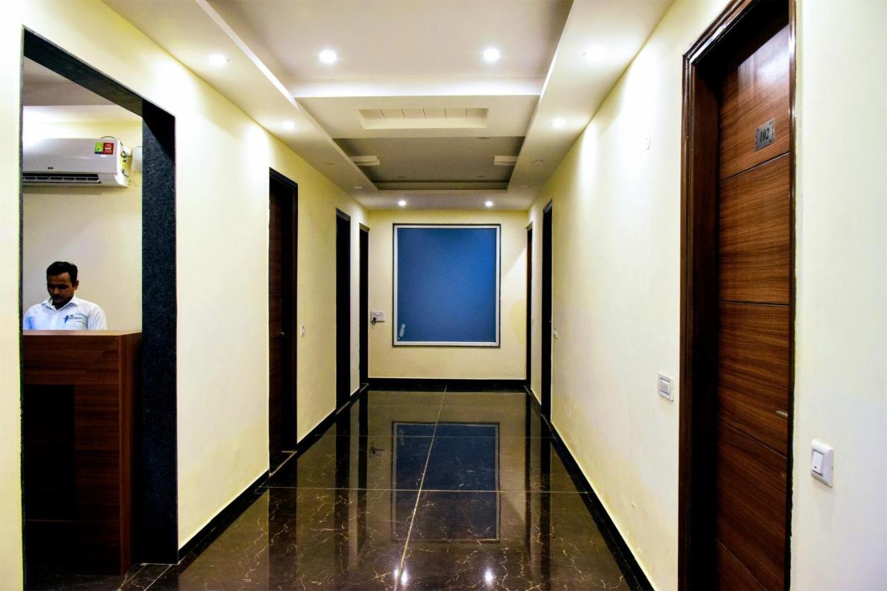 Hotel When In Gurgaon - Opposite To Artemis Hospital Екстериор снимка