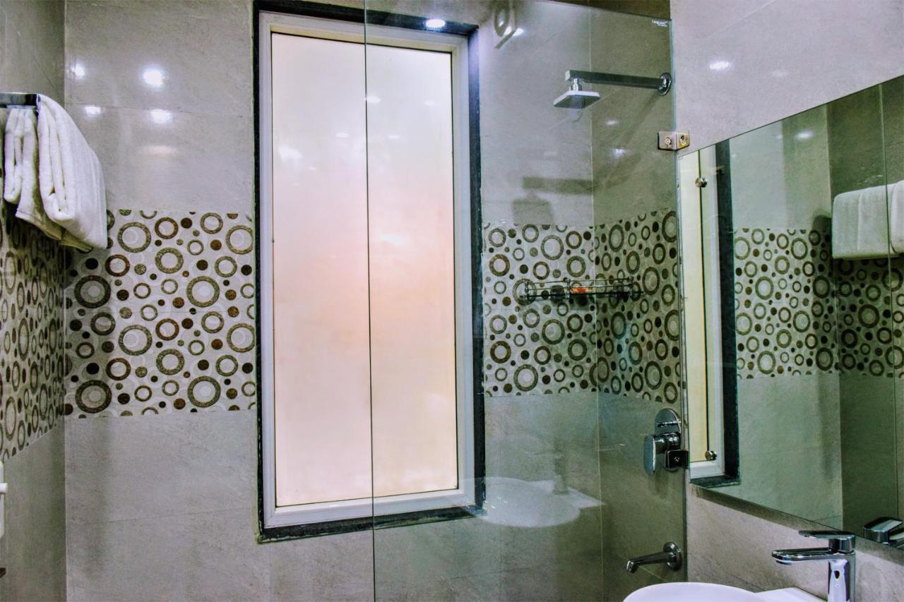 Hotel When In Gurgaon - Opposite To Artemis Hospital Екстериор снимка