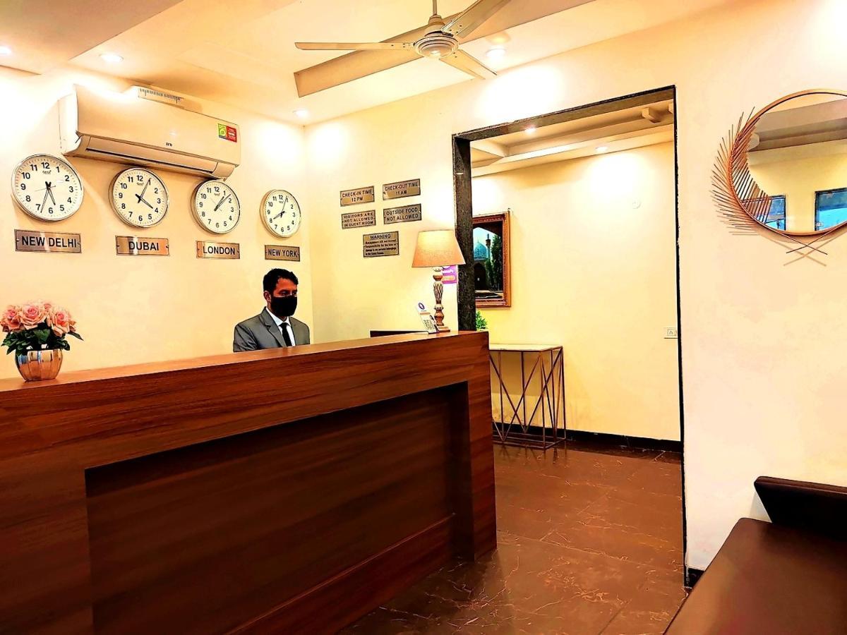 Hotel When In Gurgaon - Opposite To Artemis Hospital Екстериор снимка